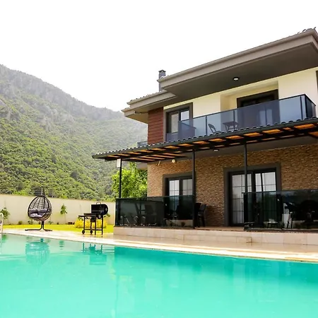 וילה Semi -privater Aussenpool & Innenpool - Whirlpool Ortaca (Mugla)