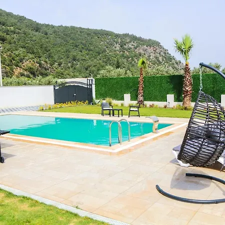 וילה Semi -privater Aussenpool & Innenpool - Whirlpool Ortaca (Mugla)