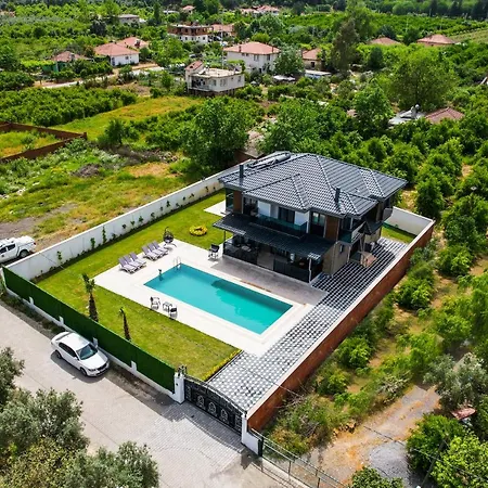 Semi -privater Außenpool&innenpool - Whirlpool Villa Ortaca (Mugla)