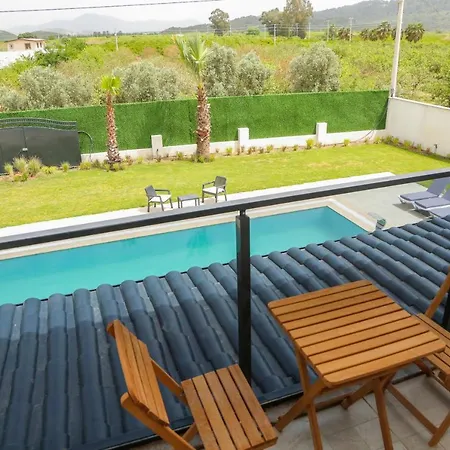 Semi -privater Außenpool&innenpool - Whirlpool Villa *